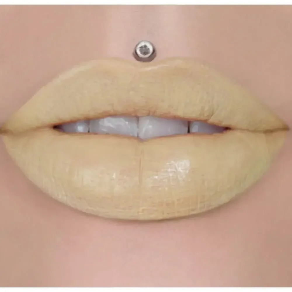 Jeffree Star Velvet Trap Easter Sunday Yellow Matte Lipstick New In Box
